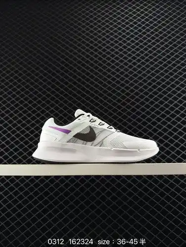 ✅ The Nike Run Swift 3 running shoes are designed specifically for short distance running. Classic v