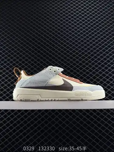 The Nk SB Day One Nike low cut casual board shoe HQ34-121 # is equipped with Air Zoom cushioning air