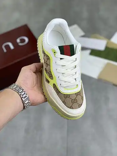 Gucci Código de Estilo de Pareja 0314C20 Tamaño Mujer 3540 Hombre 3945