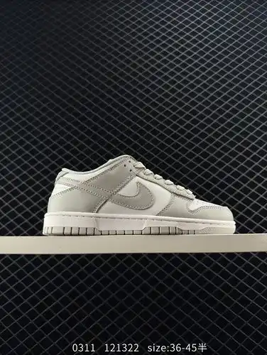 Nike SB Dunk Low Retro sneakers are classic retro sneakers. As a classic basketball shoe of the era,
