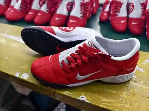Llegada 3645 Nike T90 Series MD Bottom Grass Nail Football Shoes Nike T90 3645