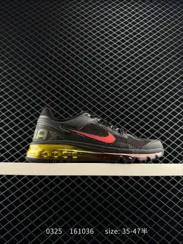 1 company level ✅ The Nike Air Max 2013 co branded air cushioned running shoes still feature Stussy'