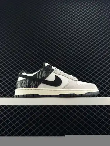 Nike Dunk Low Comfortable, Versatile, Anti slip, Wear resistant Low cut Board Shoes White and Black 