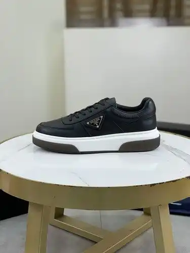 Prada Mens Edition Código 0314D00 Tamaño 3845 45 personalizado y no reembolsable