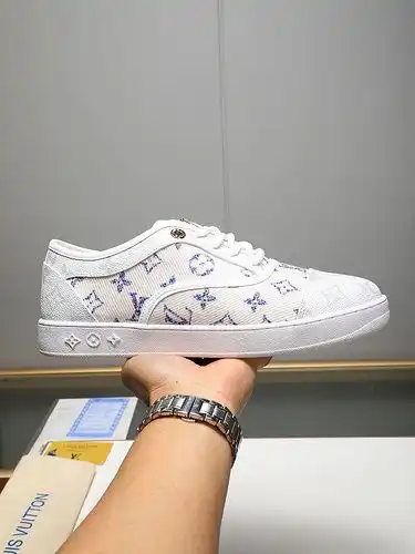 LV Código para hombre 0316B30 Tamaño 3844 45 personalizado