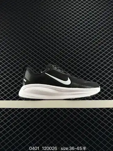 ✅ The Nike VOMERO 18 is a comfortable, shock-absorbing, non slip low top running shoe with a full-le