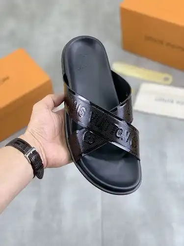 LV Código Hombre 0327A90 Talla 3944