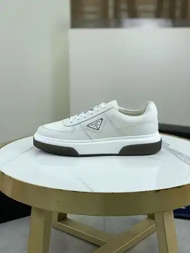 Prada Mens Edition Código 0314D00 Tamaño 3845 45 personalizado y no reembolsable