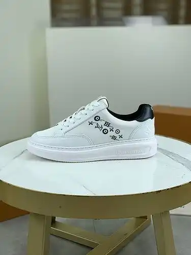 LV Hombres Código 0314C Tamaño 3944 38 45 personalizado