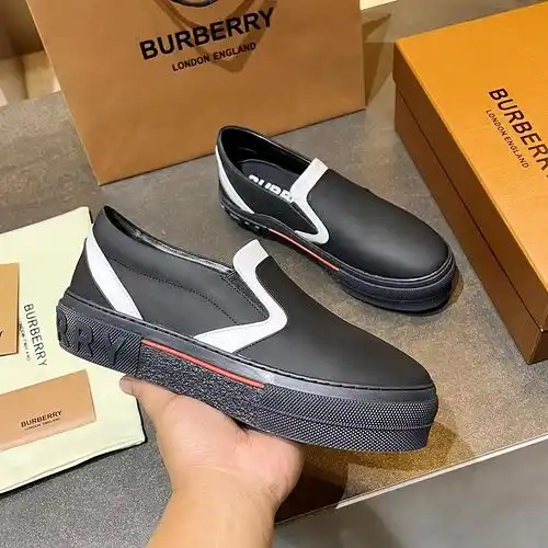 Burberry Código de pareja 0312C00 Tamaño Mujer 3540 Hombre 3945