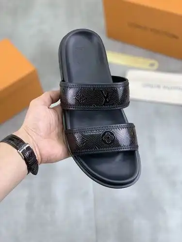 LV Código Hombre 0327A90 Talla 3944