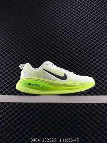 True label ✅ The Nike VOMERO 18 is a comfortable, shock-absorbing, non slip low top running shoe wit