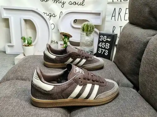 373DAdidas SAMBA OG JI3184's classic Originals in recent years are made of genuine suede leather, fe