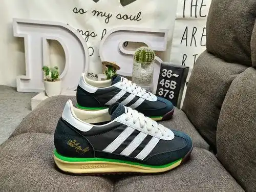 The 373D adidas SL 72 RS BOB MARLEY JR7973 retro sports shoe series has become popular worldwide. Ri