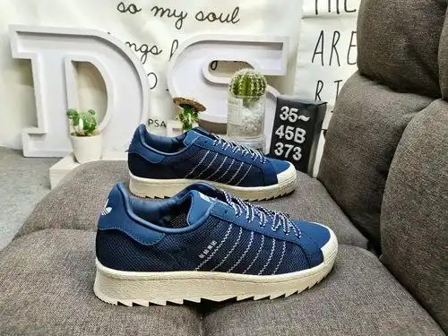373DAdidas PNS SUPERSTAR IH3644 adopts a combination of suede and breathable mesh fabric upper mater