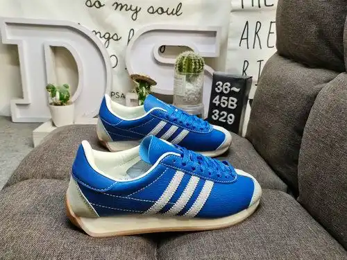 329D company level ✅ Adidas WB Country JI1345 has a sleek and elegant shoe style with a rubber sole,