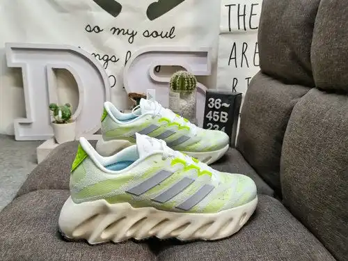 234D company level ✅ Adidas SWITCH FWD M Alpha series casual sports running shoes, German Continenta