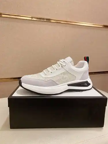 Gucci Mens Edition Código 0406B60 Tamaño 3844 Personalizable 4546 no reembolsable