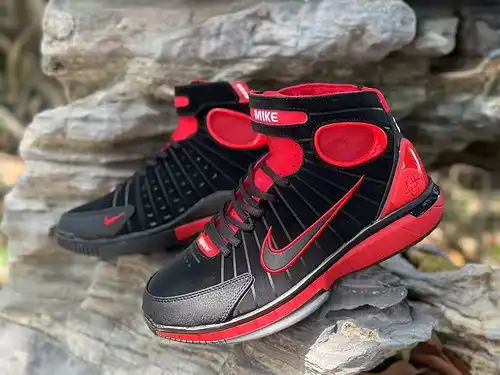 2K4 rinde homenaje a Jordania