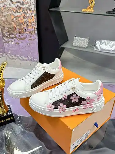 LV Código femenino 0410C40 Tamaño femenino 3540 344041 Hombres personalizados