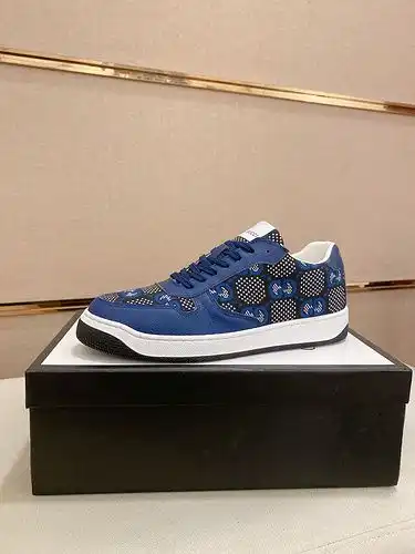Gucci Hombres Código de Estilo 0407B30 Tamaño 3844 Personalizable 45 no reembolsable