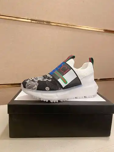 Gucci Hombres Código de Estilo 0407B60 Tamaño 3844 45 Personalizado