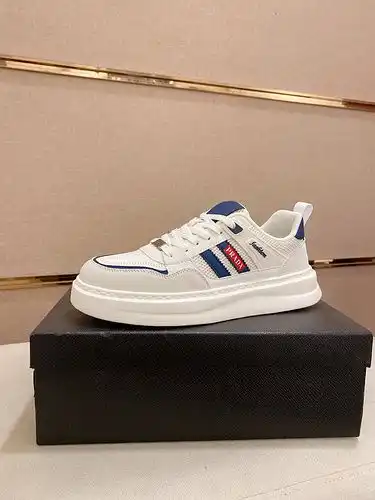 Gucci Mens Edition Código 0407B60 Talla 3844