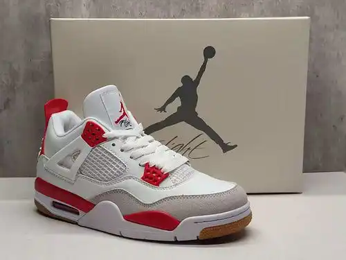 AJ4 Ruby 36475 con tamaño medio