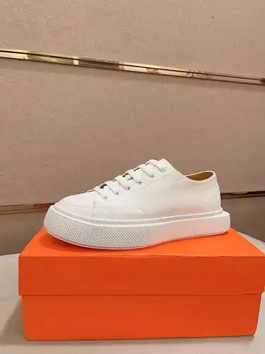 Hermes Mens Edition Código 0406B60 Tamaño 3844 Personalizable 45 no reembolsable