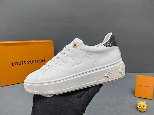 LV Código femenino 0410C40 Tamaño femenino 3540 344041 Hombres personalizados