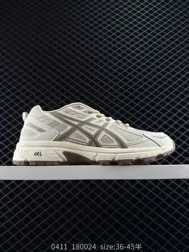 Los zapatos de carrera deportivos urbanos de ocio de la serie ASICSArthurs Gel Venture 6 son zapatos