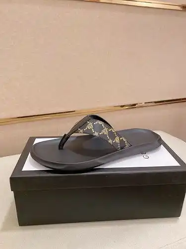 Gucci Mens Edition Código 0406A60 Talla 3844