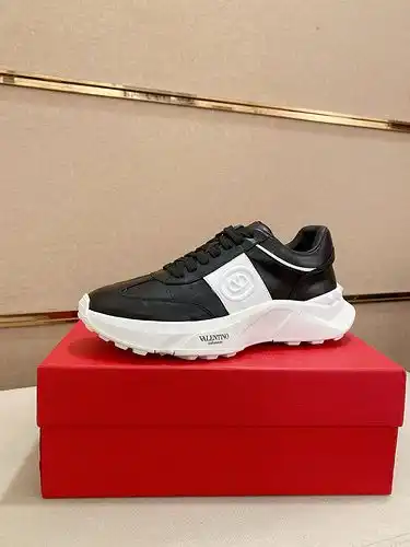 Valentino Mens Edition Código 0406B Tamaño 3944 Personalizable 45 no reembolsable