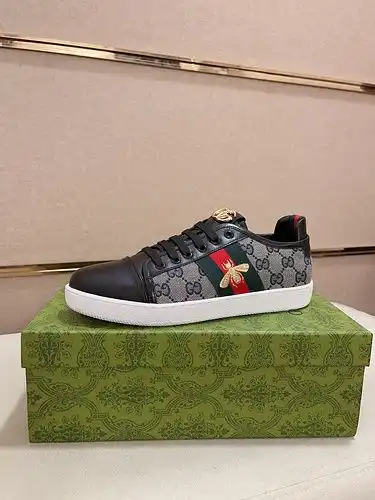 Gucci Hombres Código de Estilo 0406B30 Tamaño 3844 Personalizable 45 no reembolsable