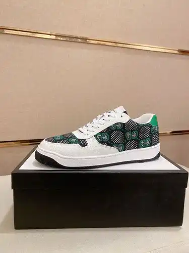Gucci Hombres Código de Estilo 0407B30 Tamaño 3844 Personalizable 45 no reembolsable