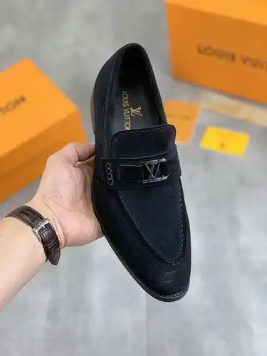 LV Mens Código 0413B Tamaño 3944 38 45 personalizado