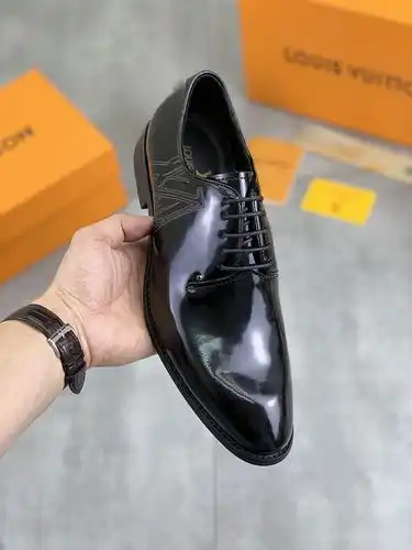 LV Mens Código 0413B Tamaño 3944 38 45 personalizado