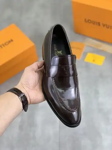 LV Mens Código 0413B Tamaño 3944 38 45 personalizado