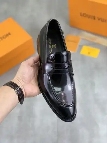 LV Mens Código 0413B Tamaño 3944 38 45 personalizado