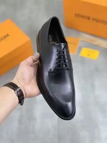 LV Mens Código 0413B Tamaño 3944 38 45 personalizado
