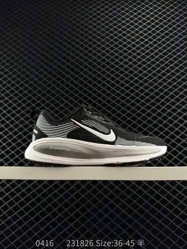 The genuine half size Nike Vomero 18 Nike Vomero 18th generation low top white orange fashionable, c