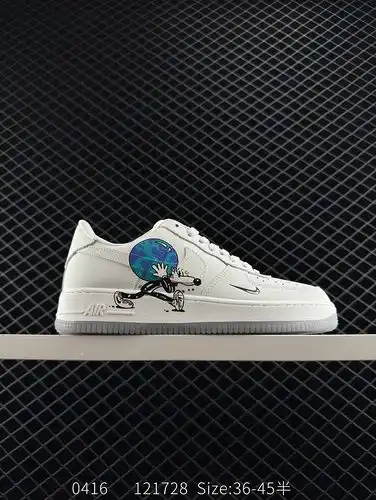 Nike Air Force 1 Low Air Force One low top versatile casual sports board shoes. The soft and elastic