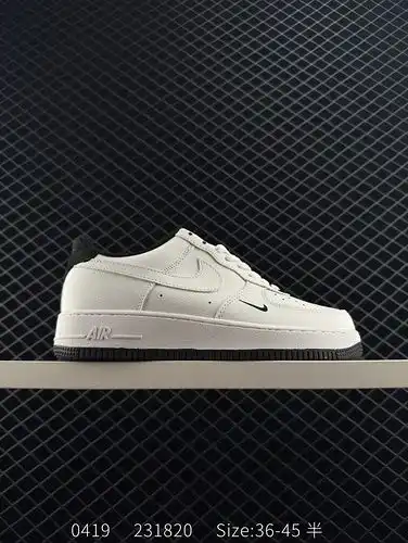 Nike Air Force 1 "07 Air Force One low top versatile casual sports board shoe. The soft and ela