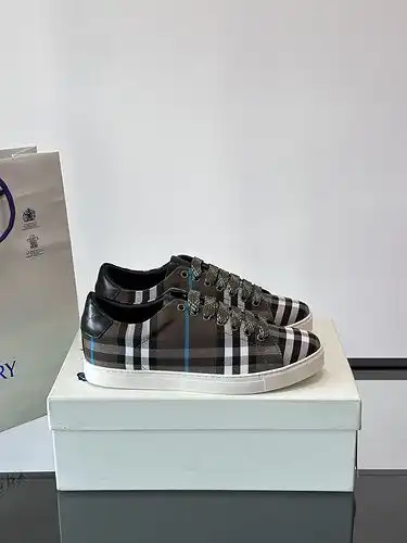 Burberry Mens Edition Código 0416B30 Tamaño 3844 38 45 Personalizado