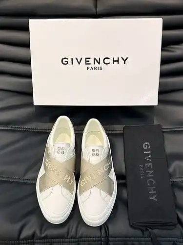 Givenchy Mens Edition Código 0416B40 Talla 3844