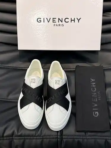 Givenchy Mens Edition Código 0416B40 Talla 3844