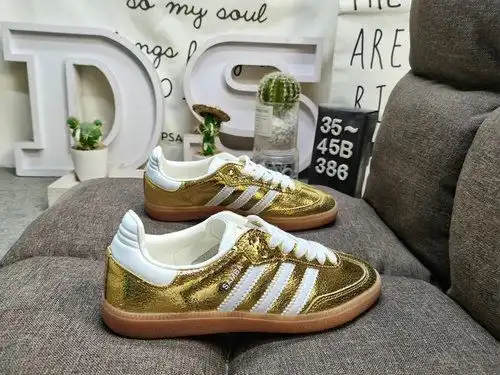 386DAdidas SAMBA OG KI5719's classic Originals in recent years are made of genuine suede leather, fe