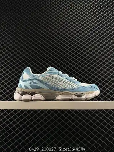 ASICSASICS GELNYC 2055 superior de malla transpirable con un poco de material de cuero sintético uti