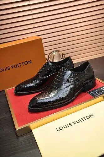 LV Hombre Código 0419B90 Tamaño 3844 45 personalizado