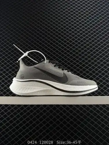 Nike Air Force 1'07 Lunar Low cut Versatile Casual Sneaker. The soft and elastic cushioning performa
